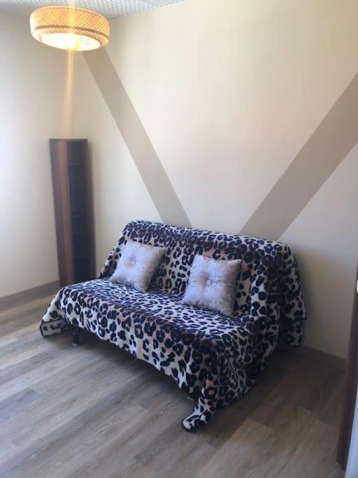 Laurier Blanc Apartment